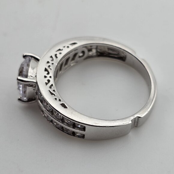 Sterling Silver Cubic Zirconia Engagement Wedding Ring 7 Solitaire Style 925 - Picture 12 of 14